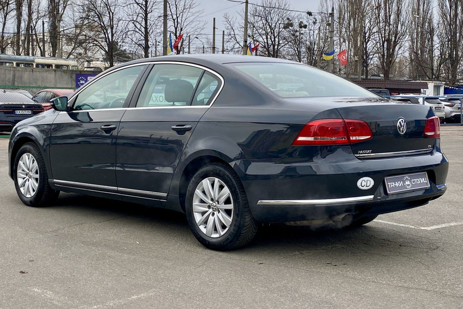 Продам Volkswagen Passat B7 2011 года в Киеве