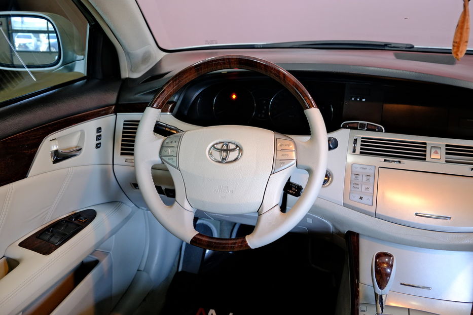 Продам Toyota Avalon 2009 года в Одессе