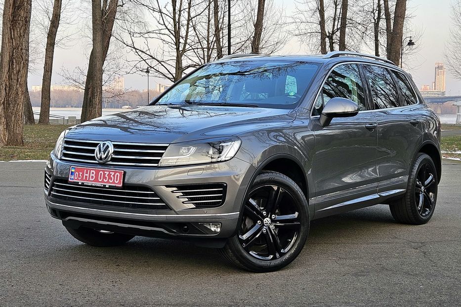 Продам Volkswagen Touareg Executive Edition /R-Line 2017 года в Киеве