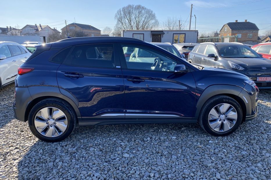 Продам Hyundai Kona 64kWhМакс.комплектація PREMIUM 2021 года в Львове
