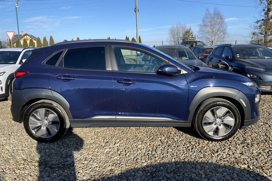 Продам Hyundai Kona 64kWhМакс.комплектація PREMIUM 2021 года в Львове