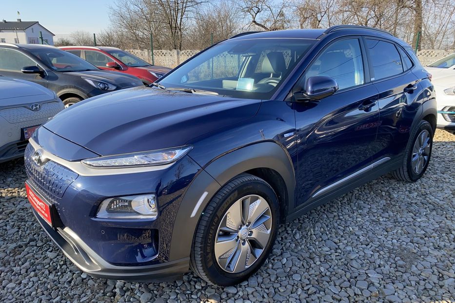 Продам Hyundai Kona 64kWhМакс.комплектація PREMIUM 2021 года в Львове