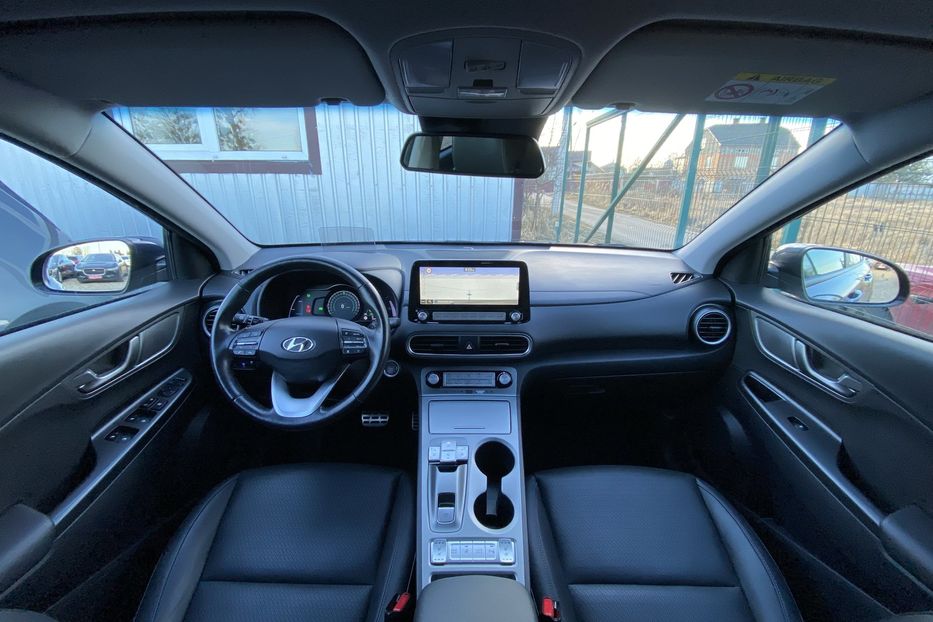 Продам Hyundai Kona 64kWhМакс.комплектація PREMIUM 2021 года в Львове