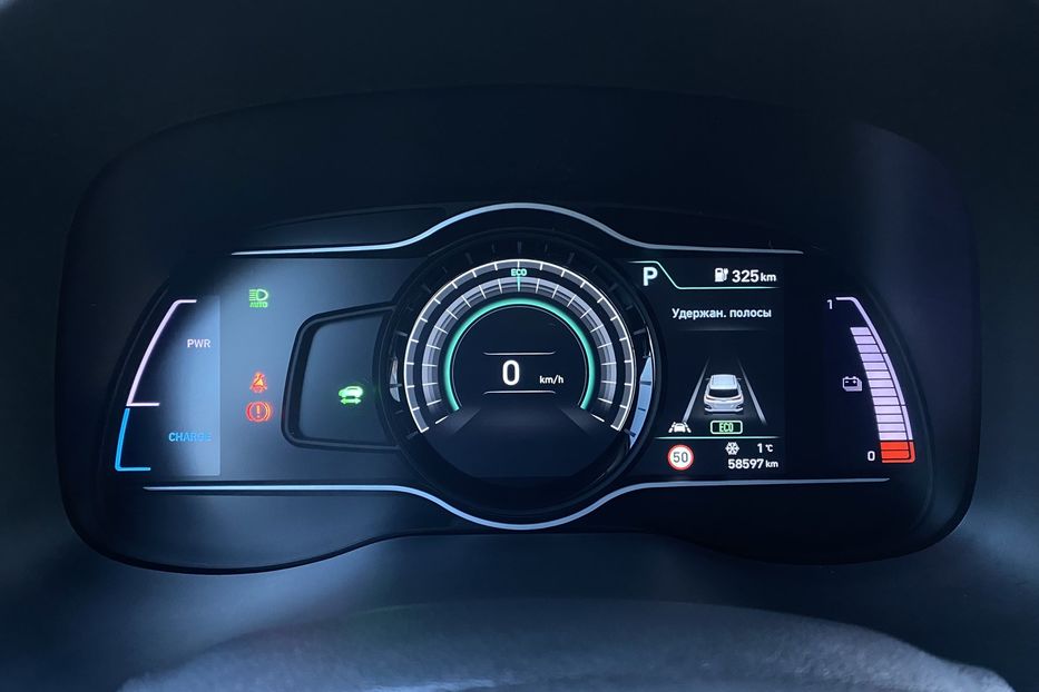 Продам Hyundai Kona 64kWhМакс.комплектація PREMIUM 2021 года в Львове