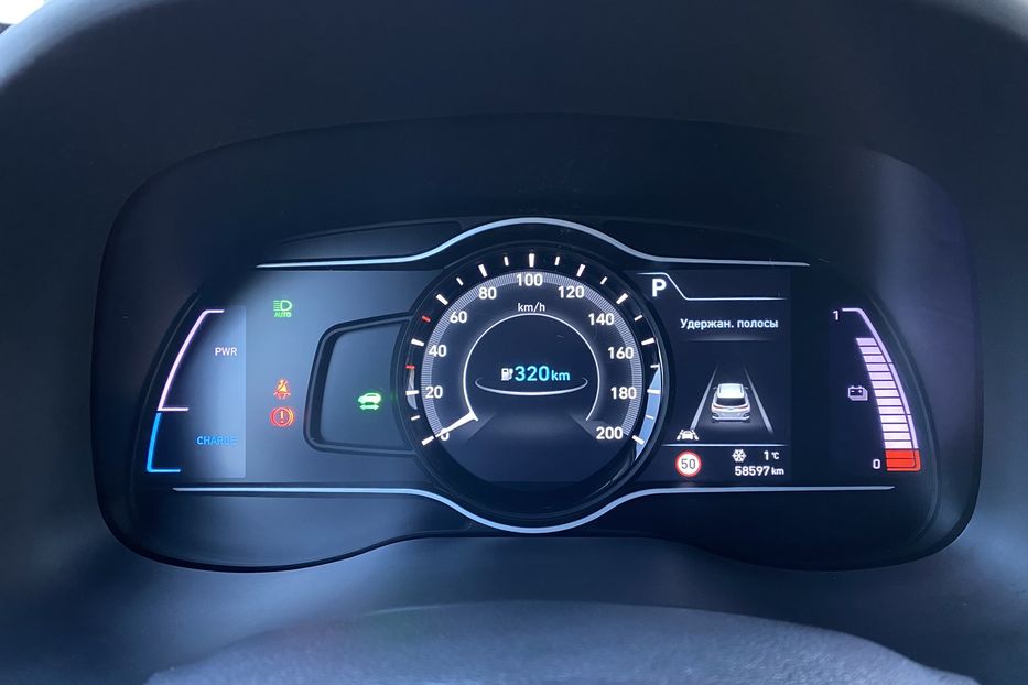Продам Hyundai Kona 64kWhМакс.комплектація PREMIUM 2021 года в Львове
