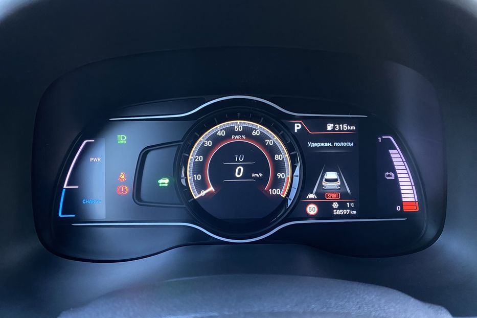 Продам Hyundai Kona 64kWhМакс.комплектація PREMIUM 2021 года в Львове