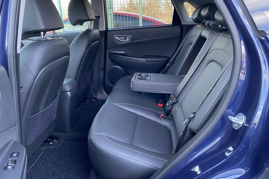 Продам Hyundai Kona 64kWhМакс.комплектація PREMIUM 2021 года в Львове
