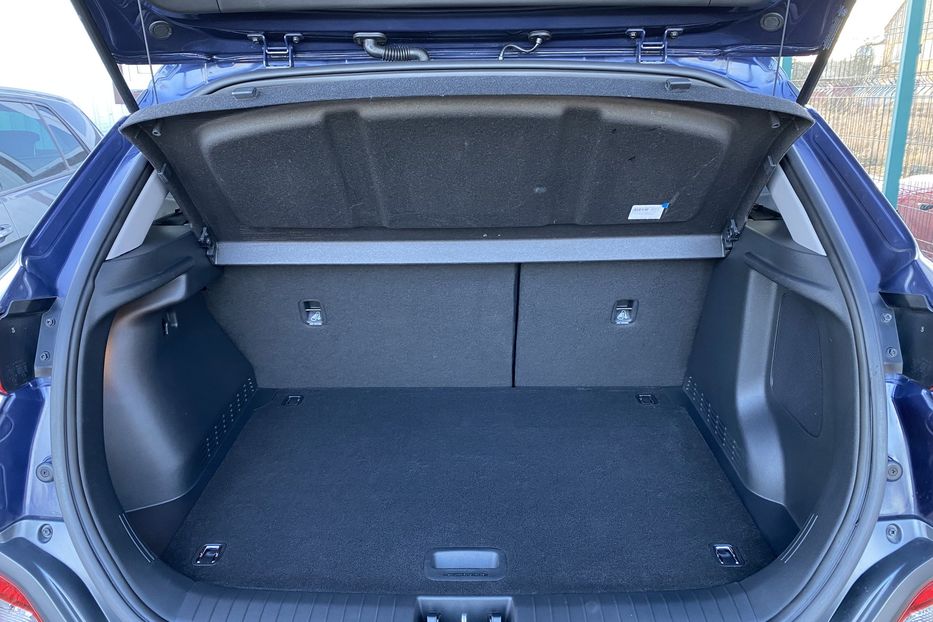 Продам Hyundai Kona 64kWhМакс.комплектація PREMIUM 2021 года в Львове