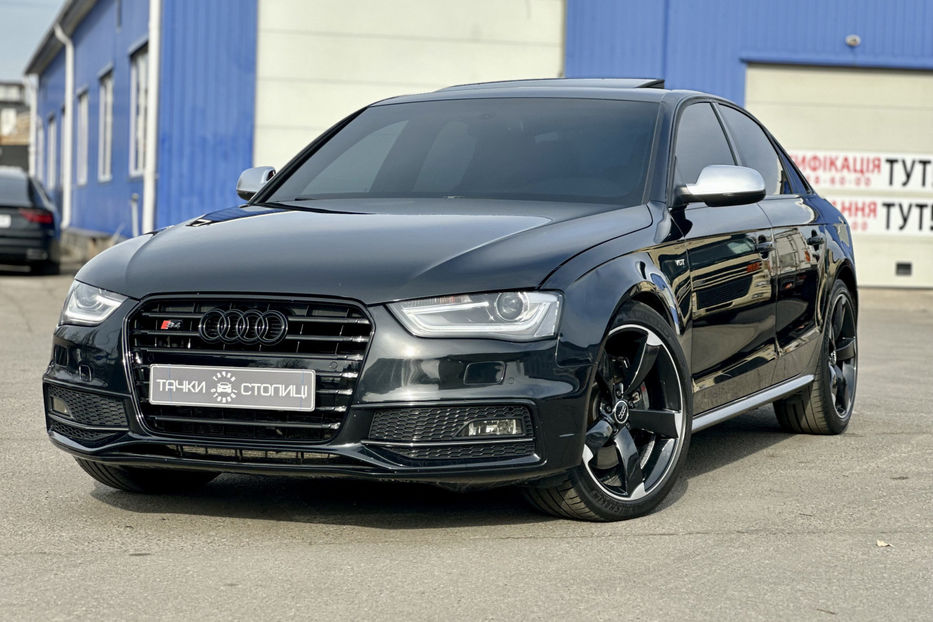 Продам Audi S4 2014 года в Киеве