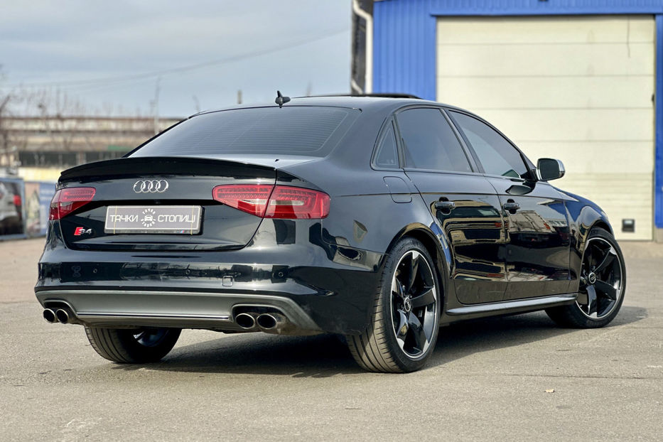 Продам Audi S4 2014 года в Киеве