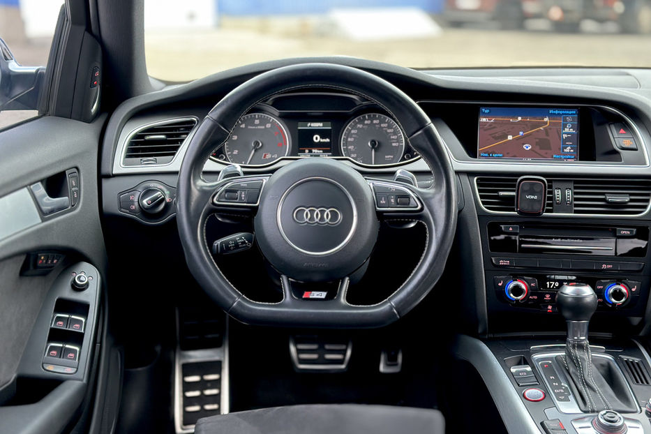 Продам Audi S4 2014 года в Киеве