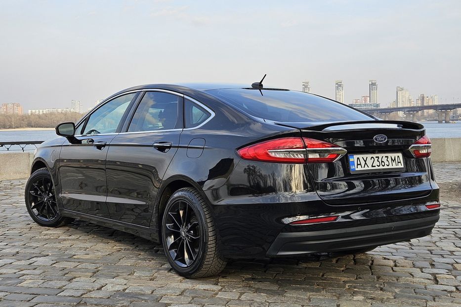 Продам Ford Fusion Phev 2019 года в Киеве