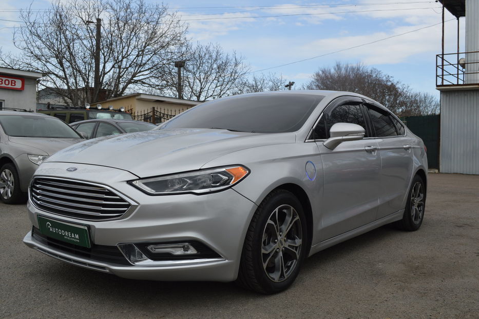 Продам Ford Fusion Titanium Plug-in 2016 года в Одессе