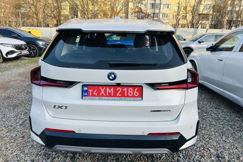 Продам BMW iX1 XDrive 30L M Stile Premium  2023 года в Одессе