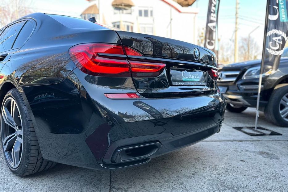 Продам BMW 740 Long 2017 года в Черновцах