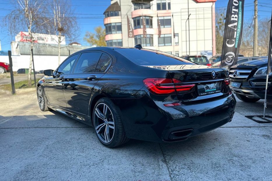 Продам BMW 740 Long 2017 года в Черновцах