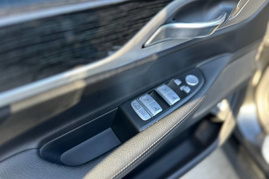 Продам BMW 740 Long 2017 года в Черновцах