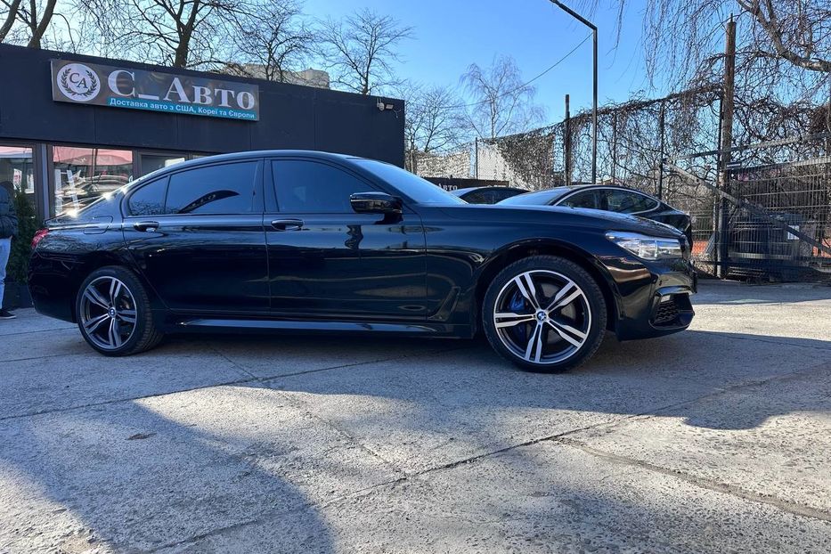 Продам BMW 740 Long 2017 года в Черновцах