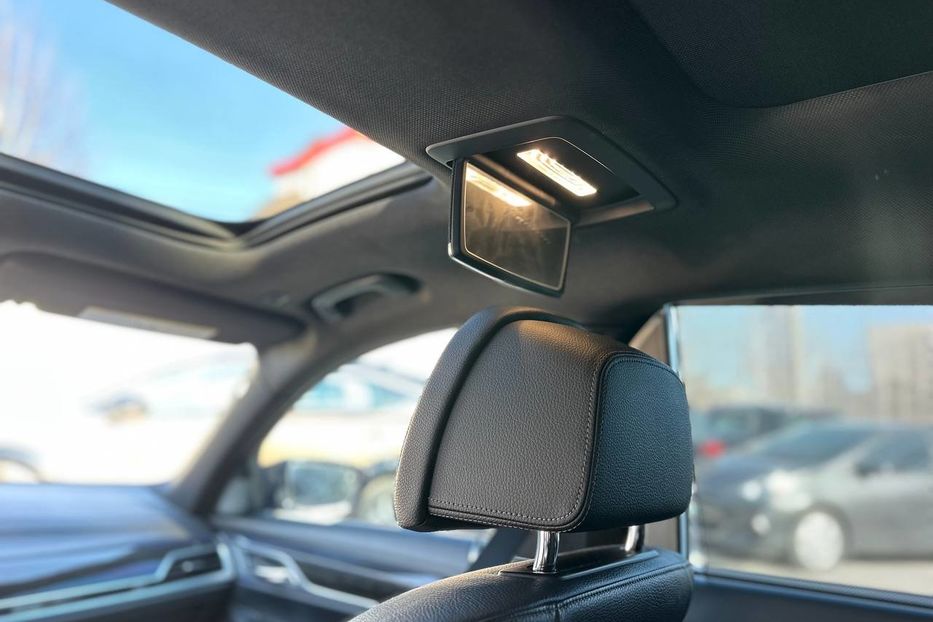 Продам BMW 740 Long 2017 года в Черновцах