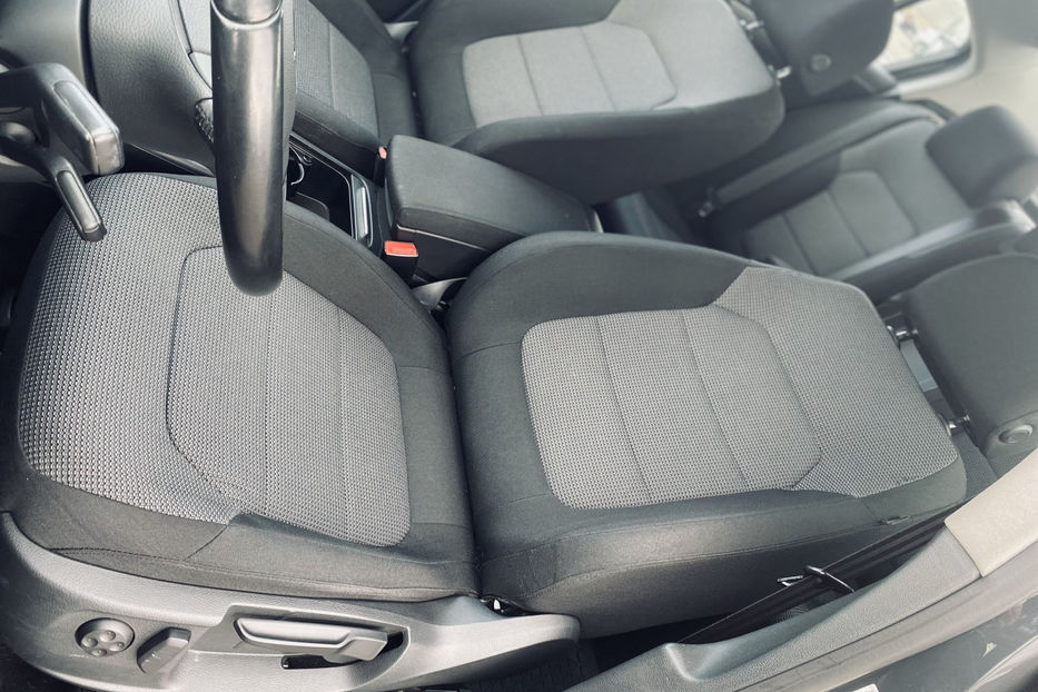 Продам Volkswagen Passat B7 2011 года в Киеве