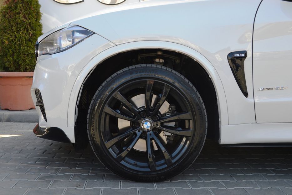 Продам BMW X5 2016 года в Одессе