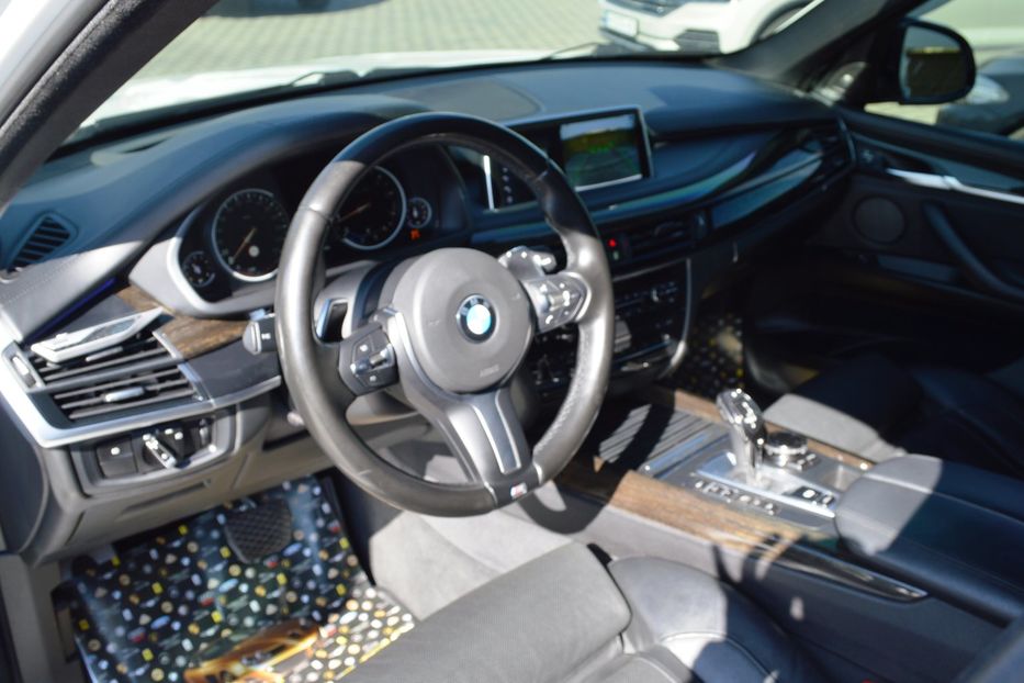 Продам BMW X5 2016 года в Одессе