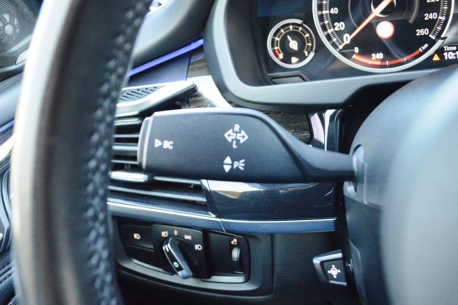 Продам BMW X5 2016 года в Одессе