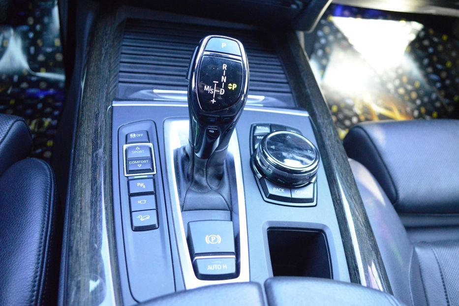 Продам BMW X5 2016 года в Одессе