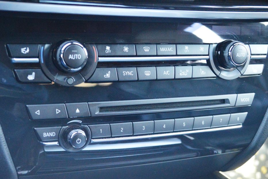 Продам BMW X5 2016 года в Одессе