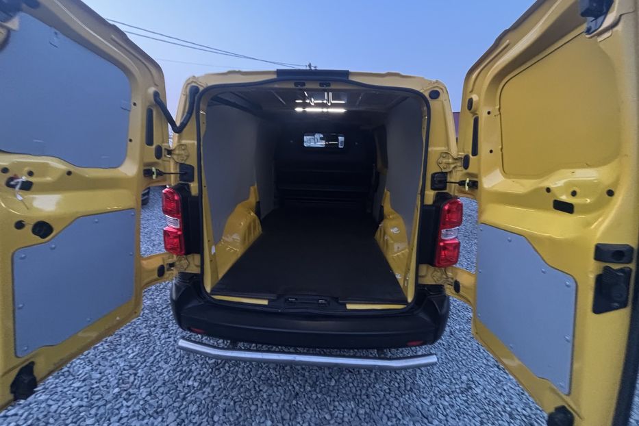 Продам Opel Vivaro груз. L2H1  88 KW 2021 года в Львове