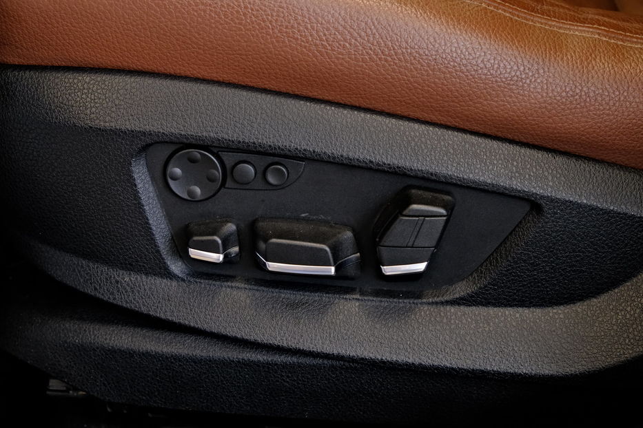 Продам BMW 5 Series GT 2012 года в Одессе