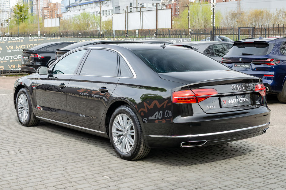 Продам Audi A8 3.0TDI QUATTRO 2017 года в Киеве