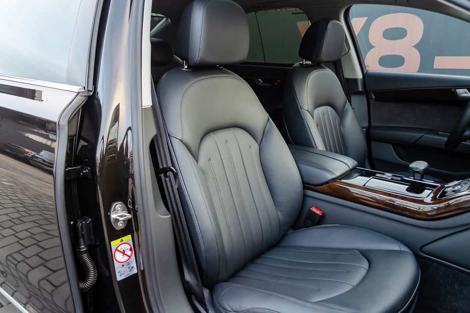 Продам Audi A8 3.0TDI QUATTRO 2017 года в Киеве