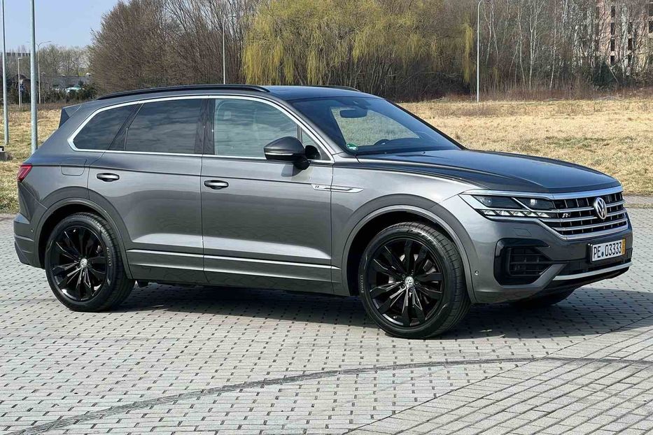 Продам Volkswagen Touareg НЕ МАЛЬОВАНИЙ ТЕПЛОВІЗОРR-Line 2019 года в Львове