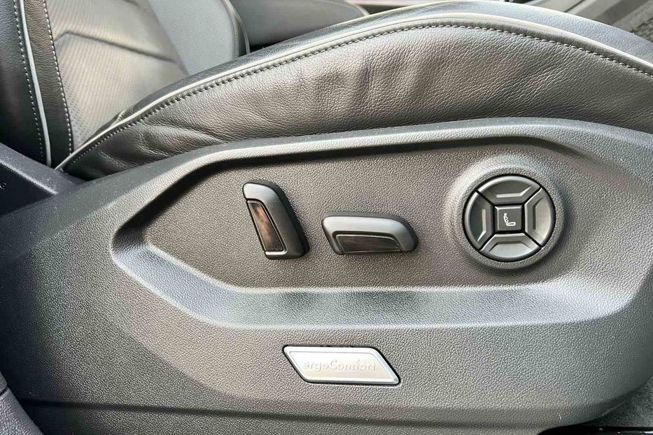 Продам Volkswagen Touareg НЕ МАЛЬОВАНИЙ ТЕПЛОВІЗОРR-Line 2019 года в Львове