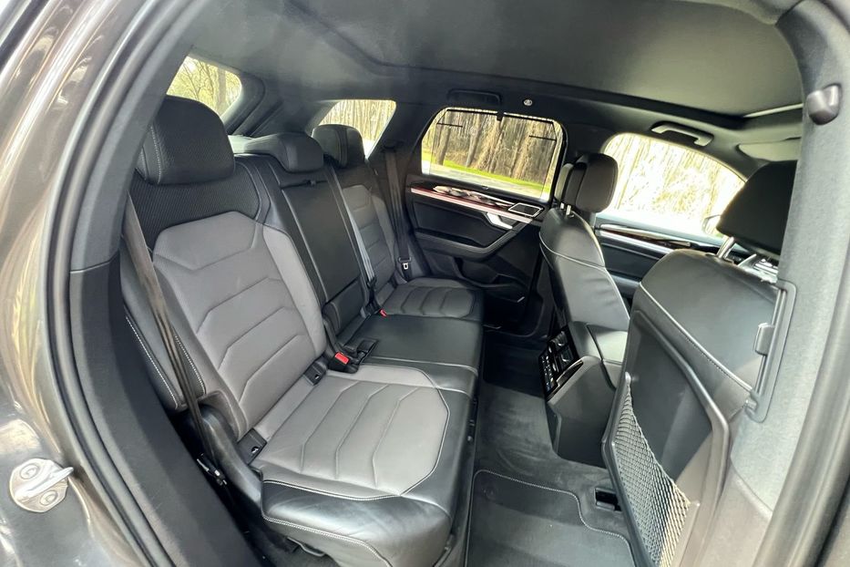 Продам Volkswagen Touareg НЕ МАЛЬОВАНИЙ ТЕПЛОВІЗОРR-Line 2019 года в Львове