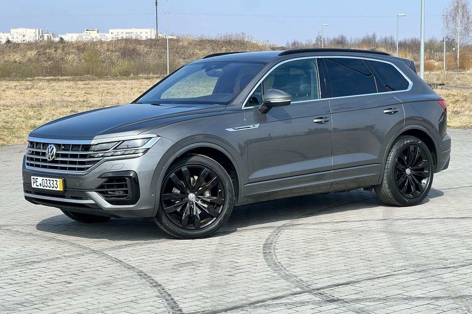 Продам Volkswagen Touareg НЕ МАЛЬОВАНИЙ ТЕПЛОВІЗОРR-Line 2019 года в Львове