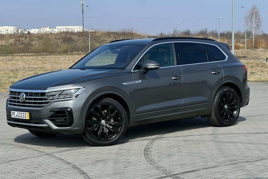 Продам Volkswagen Touareg НЕ МАЛЬОВАНИЙ ТЕПЛОВІЗОРR-Line 2019 года в Львове