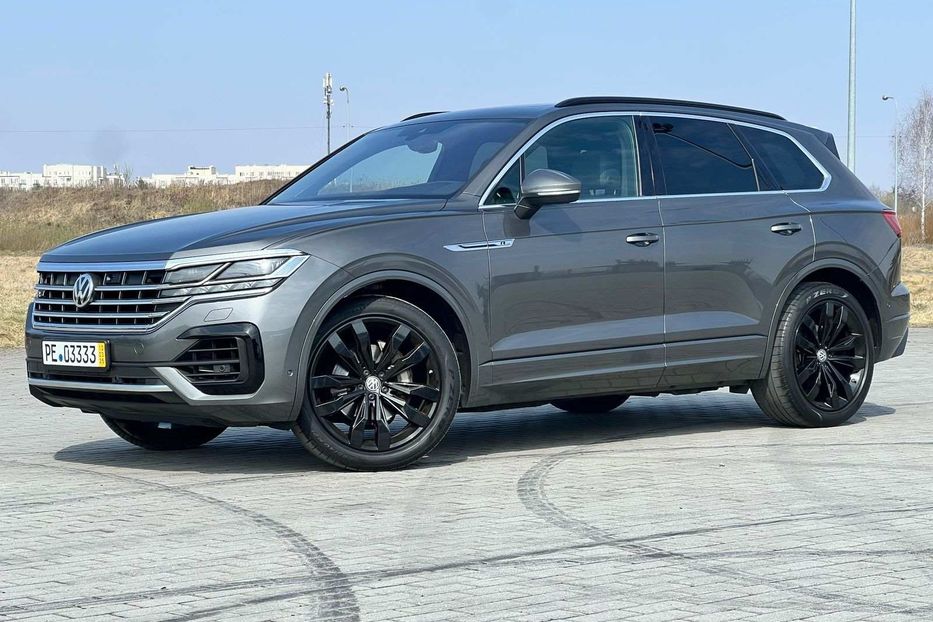 Продам Volkswagen Touareg НЕ МАЛЬОВАНИЙ ТЕПЛОВІЗОРR-Line 2019 года в Львове