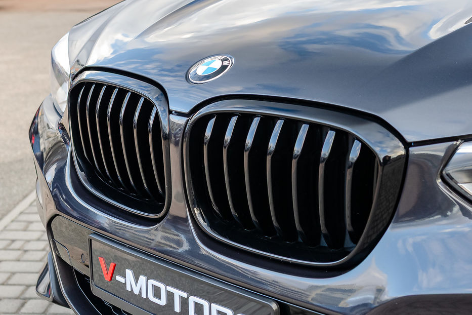 Продам BMW X4 30i XDrive 2018 года в Киеве