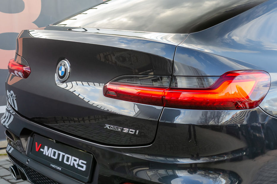 Продам BMW X4 30i XDrive 2018 года в Киеве