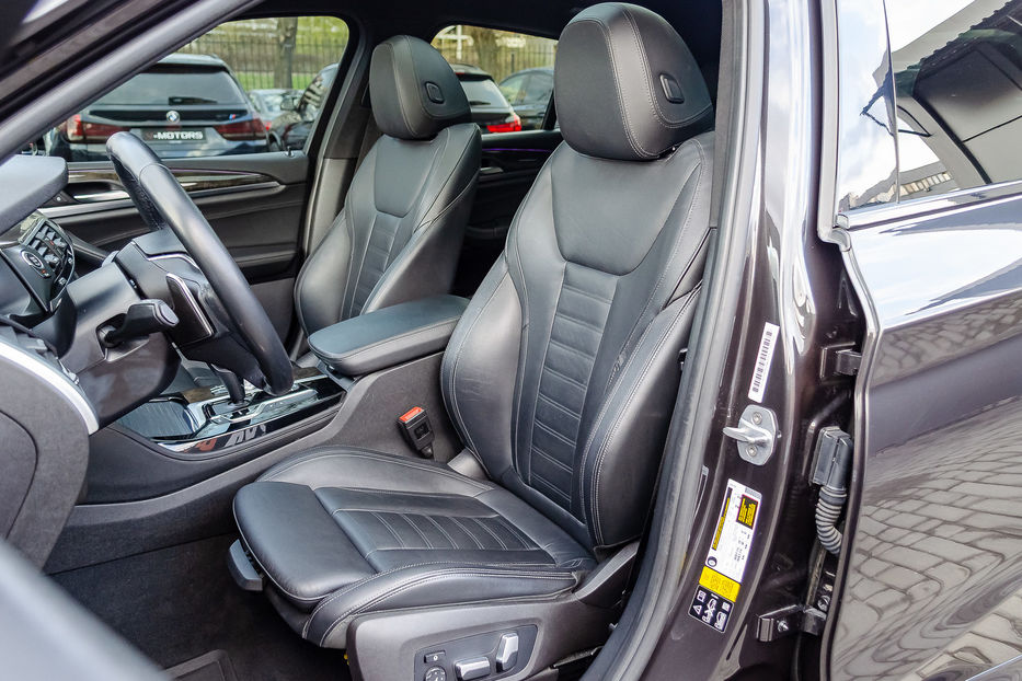 Продам BMW X4 30i XDrive 2018 года в Киеве