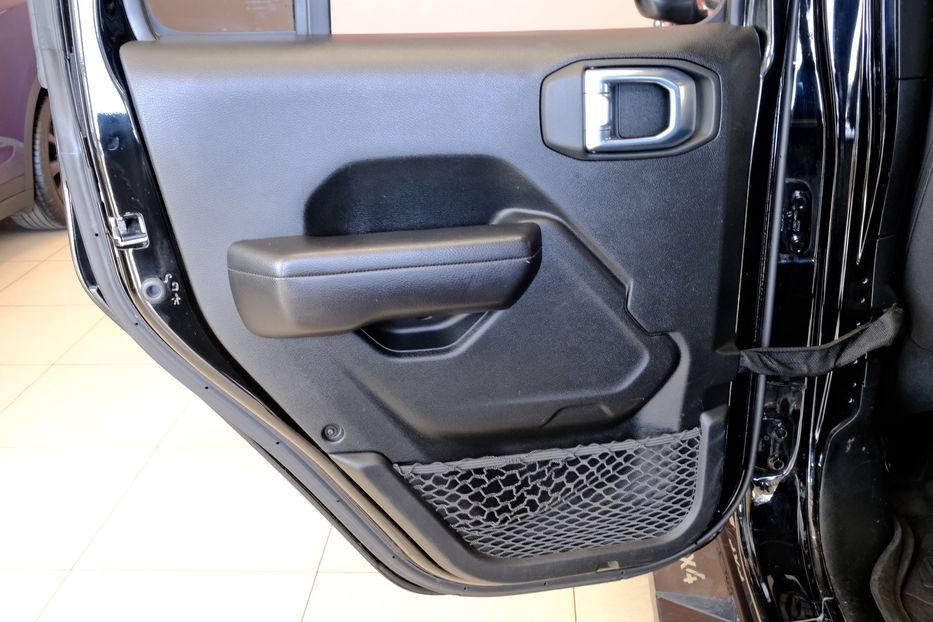Продам Jeep Wrangler Gladiator 2022 года в Одессе