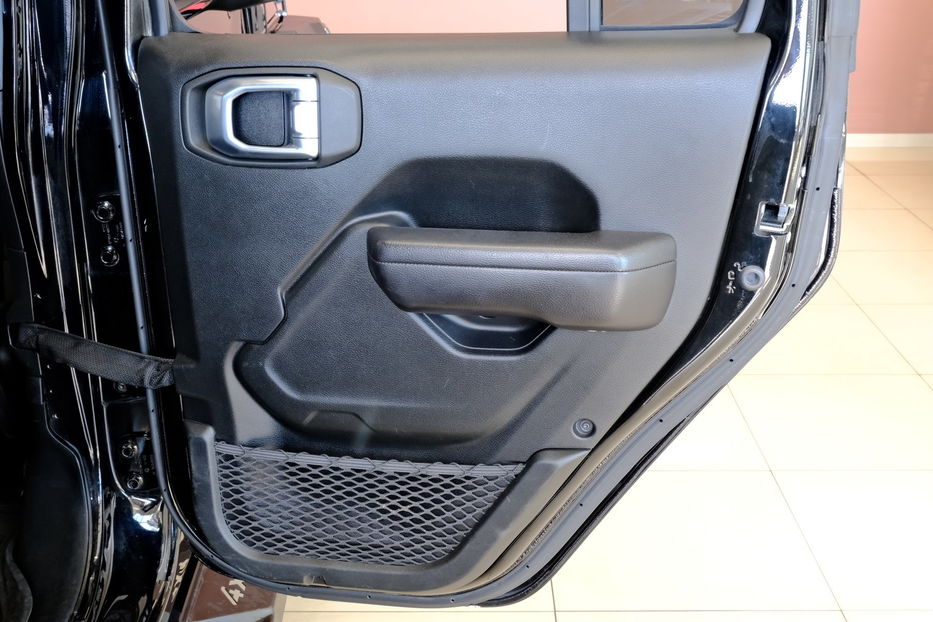 Продам Jeep Wrangler Gladiator 2022 года в Одессе