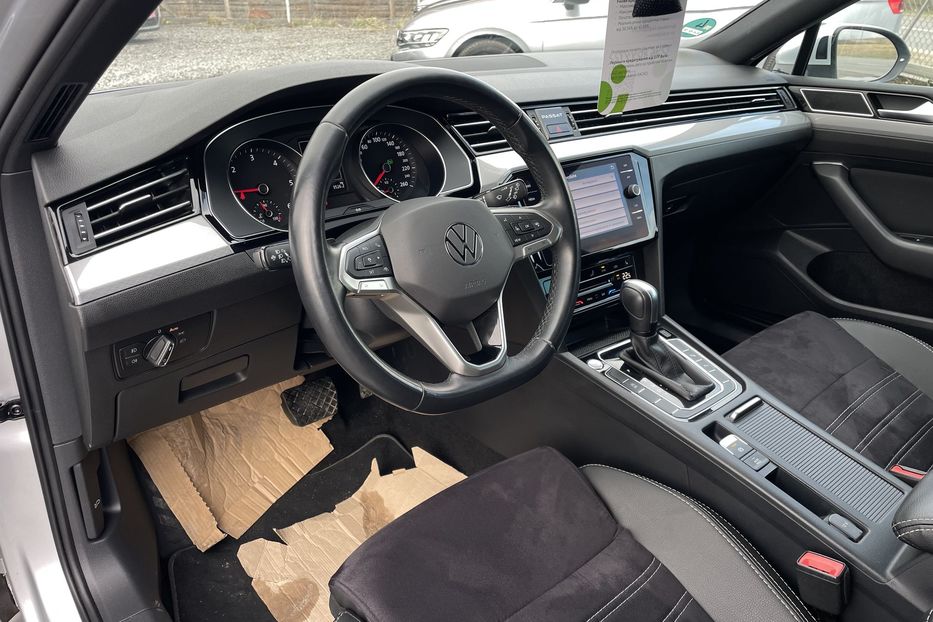 Продам Volkswagen Passat B8 2.0 110квт DSG 2020 года в Львове