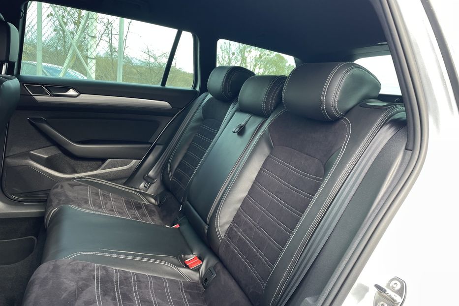 Продам Volkswagen Passat B8 2.0 110квт DSG 2020 года в Львове