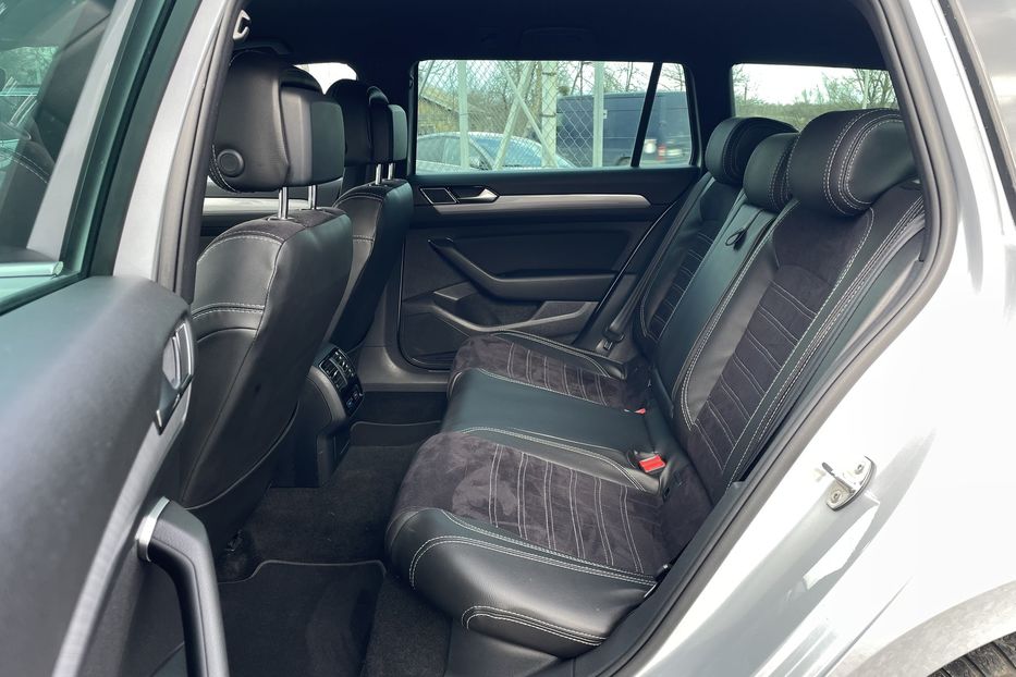 Продам Volkswagen Passat B8 2.0 110квт DSG 2020 года в Львове