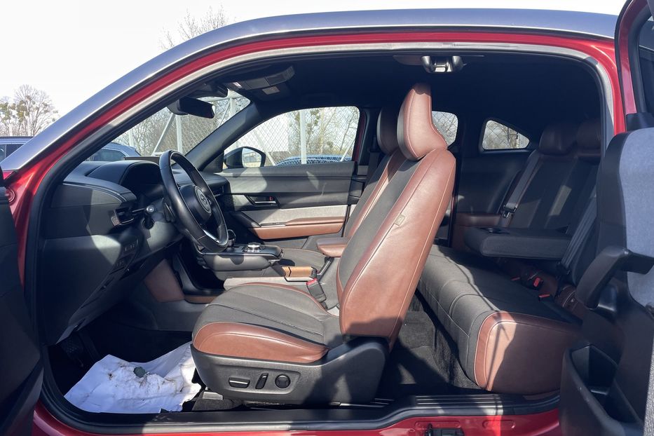 Продам Mazda MX-3 35.5 KW  2022 года в Львове