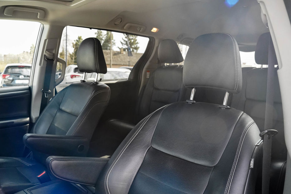 Продам Toyota Sienna SE 2019 года в Черновцах
