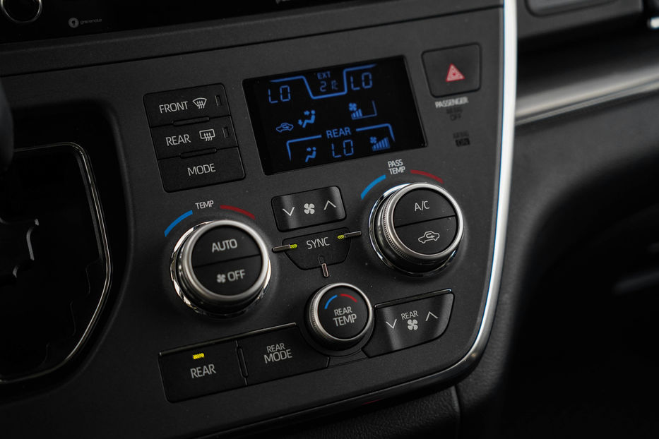 Продам Toyota Sienna SE 2019 года в Черновцах